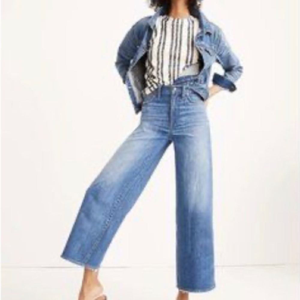 Madewell Wide leg crop jeans with Magic Pockets. Size 27
